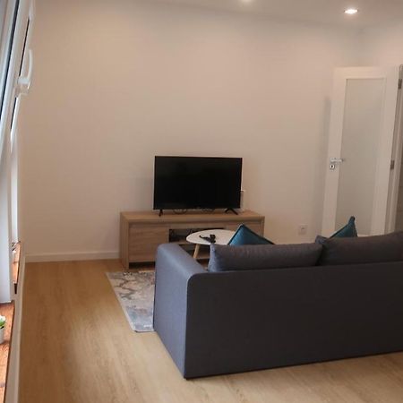 Apartamento Renovado No Centro Da Cidade - Casa4 Κοΐμπρα Εξωτερικό φωτογραφία
