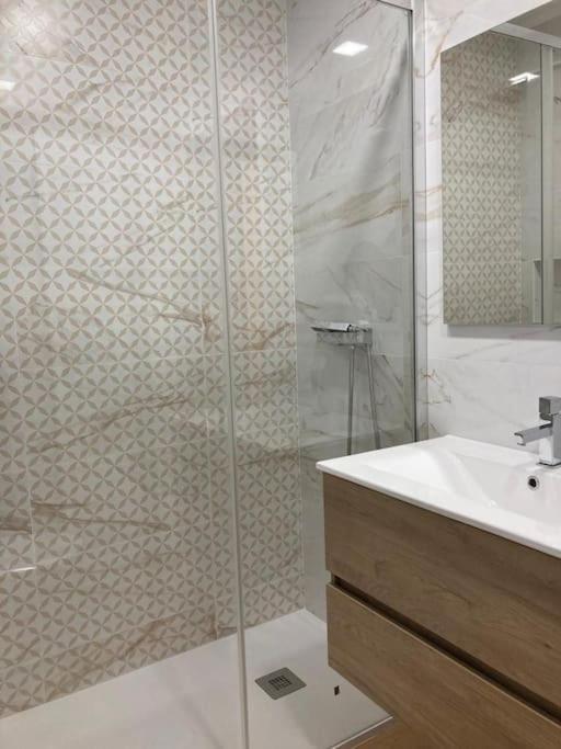 Apartamento Renovado No Centro Da Cidade - Casa4 Κοΐμπρα Εξωτερικό φωτογραφία