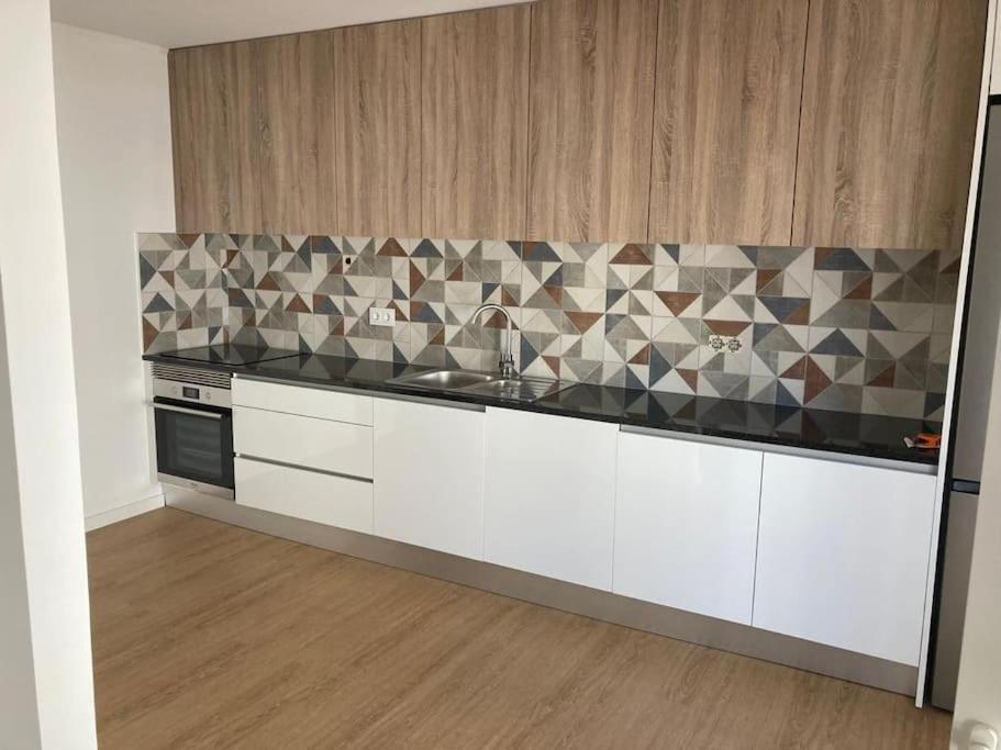 Apartamento Renovado No Centro Da Cidade - Casa4 Κοΐμπρα Εξωτερικό φωτογραφία