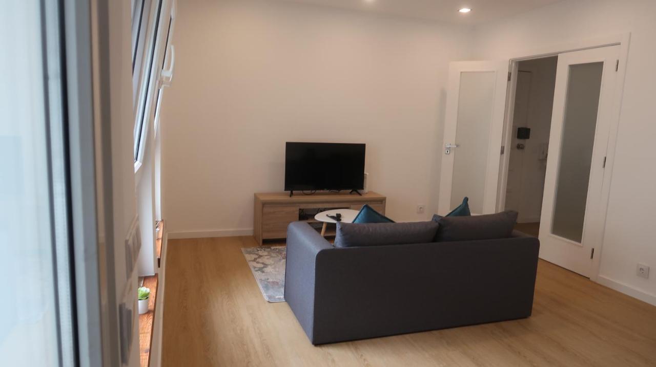 Apartamento Renovado No Centro Da Cidade - Casa4 Κοΐμπρα Εξωτερικό φωτογραφία